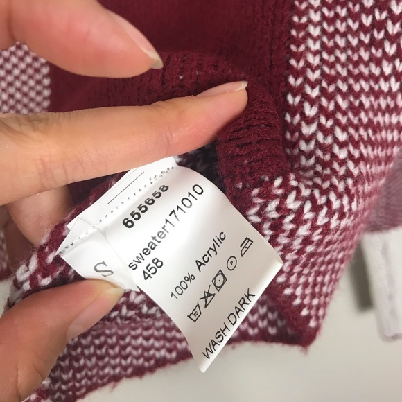 Red & White Plaid Mock Neck Chunky Swingy Sweater - Picture 3 of 4